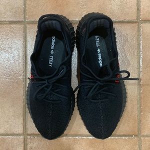 Yeezy Boost SPLV-350 in black. Men’s size 11.